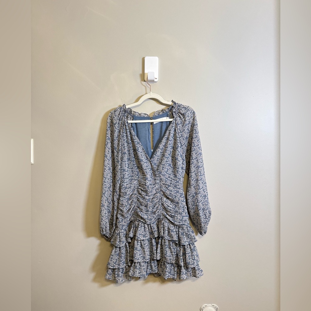 ASTR the Label • Long Sleeve Tiered‎ Ruffle Blue Floral Print Dress Ruched Sz Sm - Picture 3 of 10